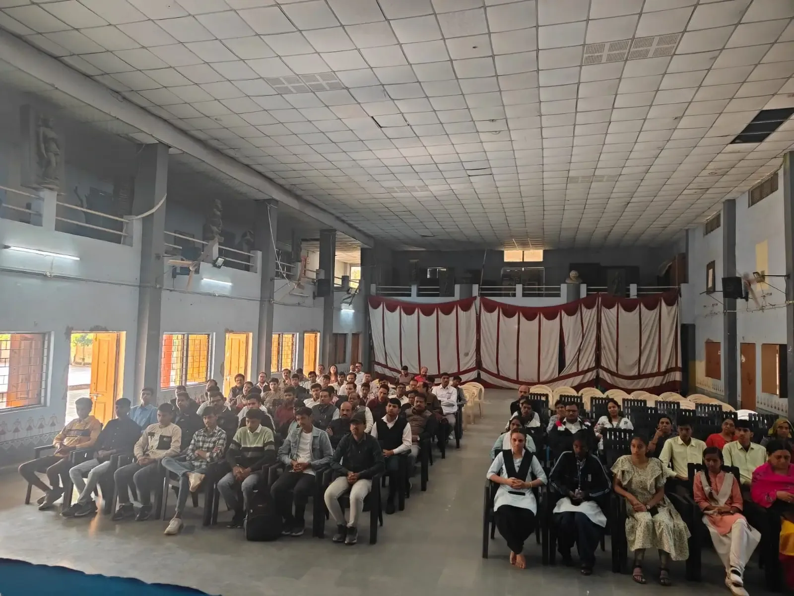 Dewas Best Students with their Parents 