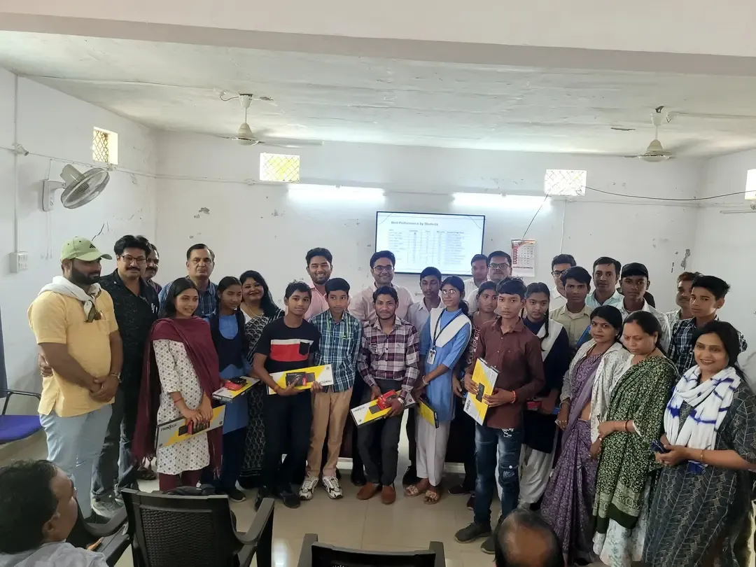 Itarsi MP Felicitation Session of Best Students _Apr25